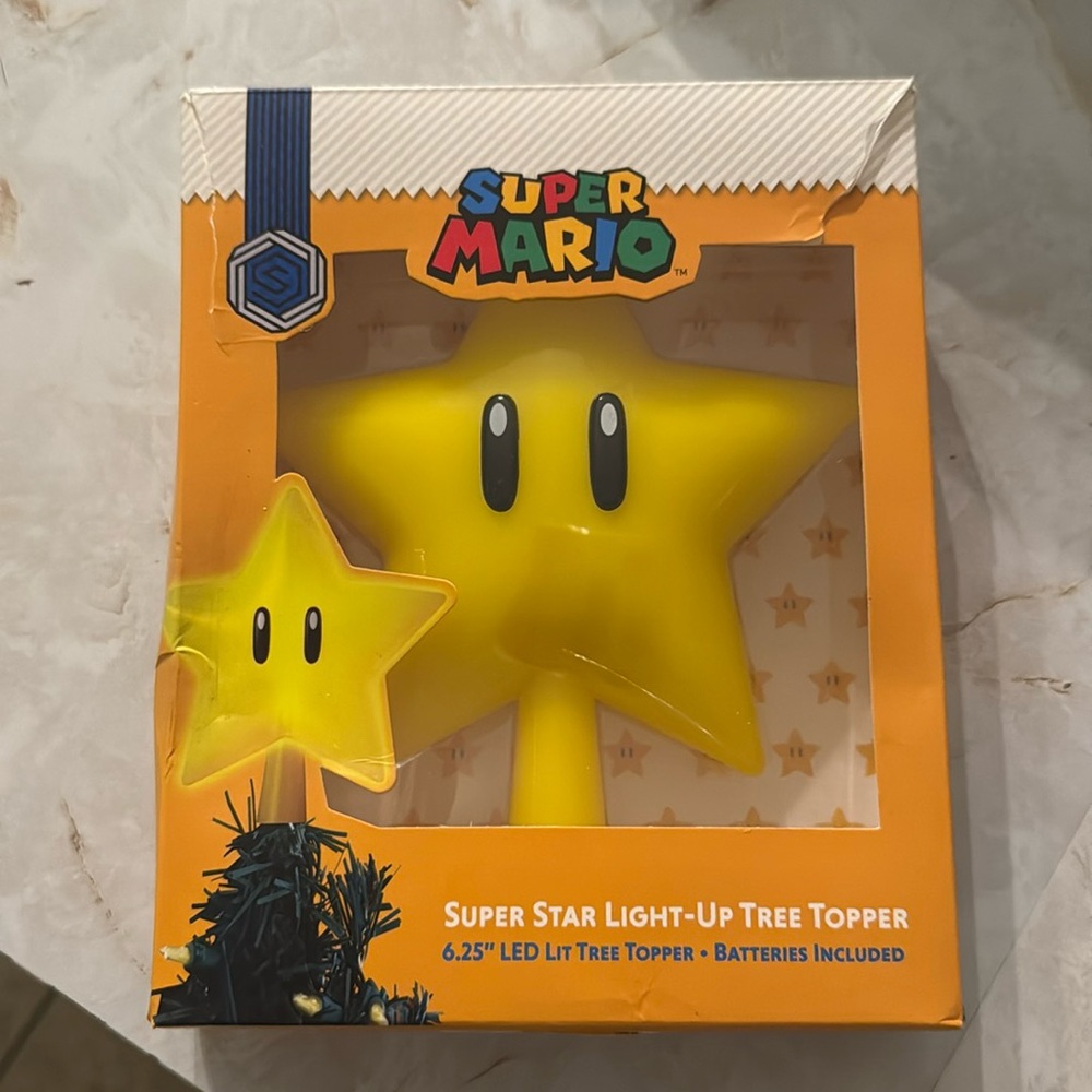 Super Star light-up Tree Topper